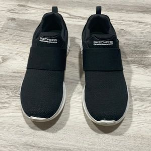 Sketchers slip on